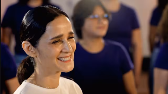 Crece la polémica por “La Niña Futbolista” y Julieta Venegas tomaría distancia de la campaña