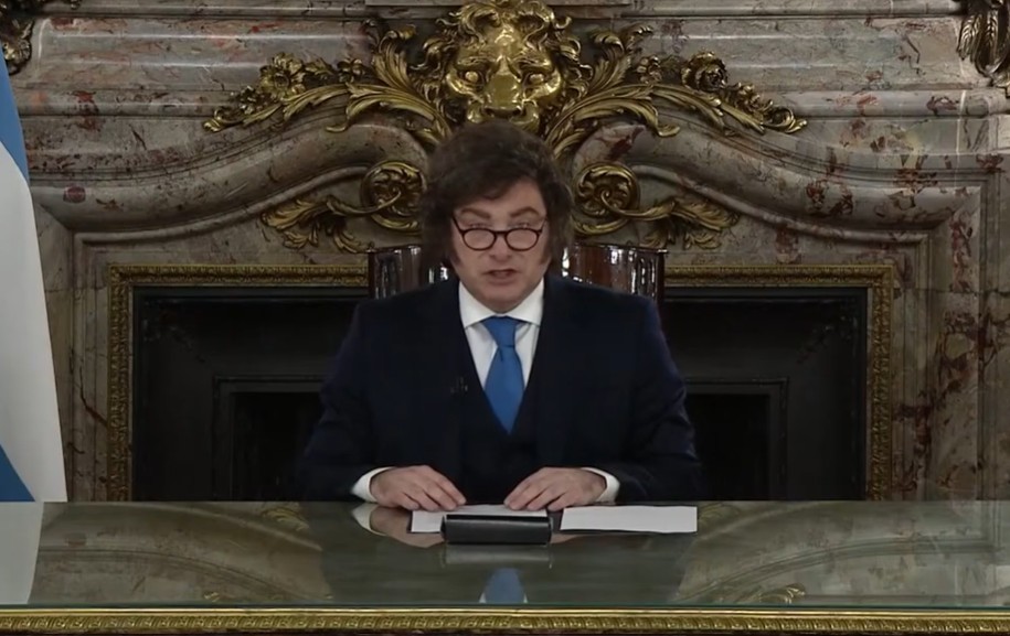 Milei presentó la reforma del Banco Central y busca blindar por ley el equilibrio fiscal