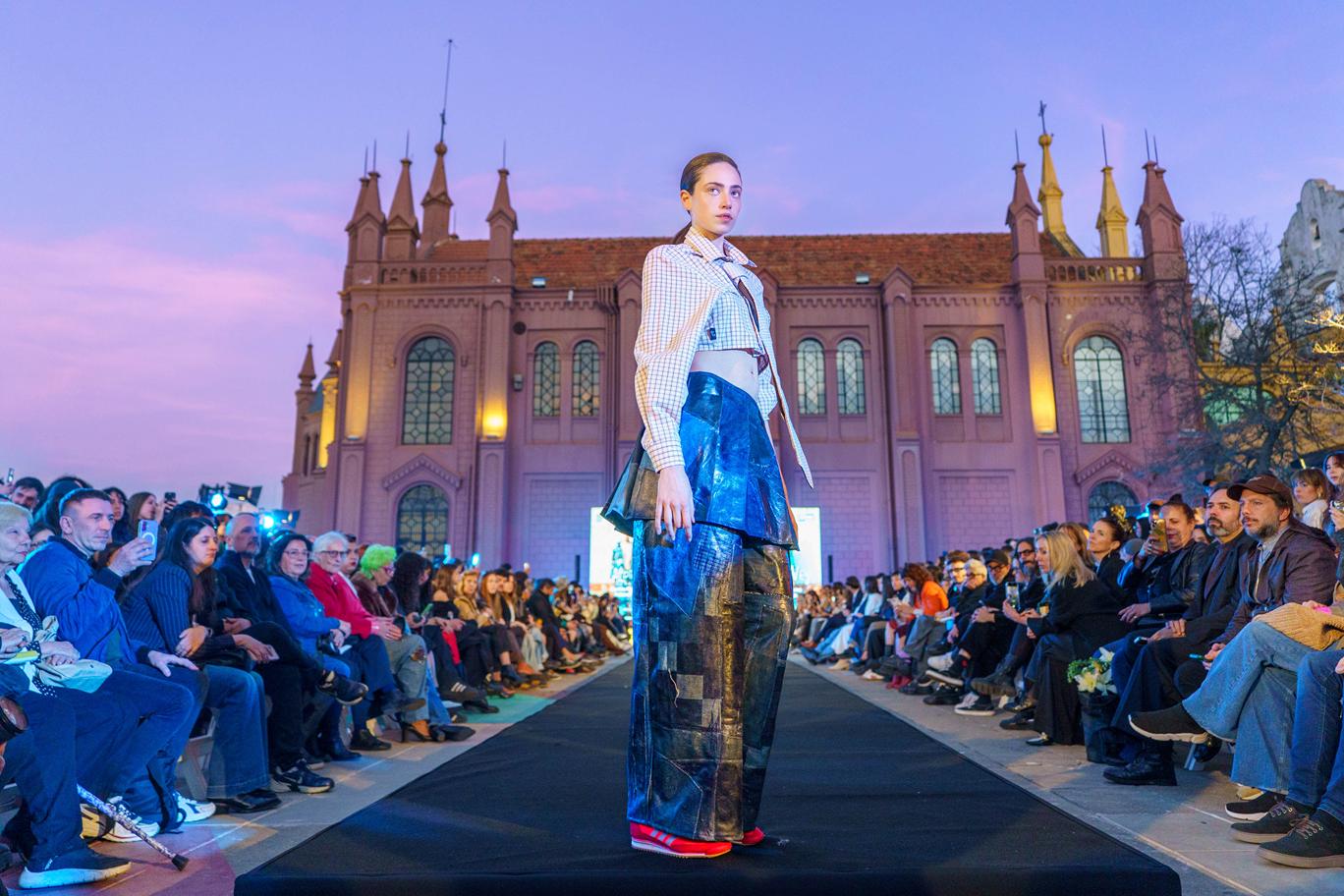 Buenos Aires celebra la moda emergente con el Desfile Revelaciones 2026