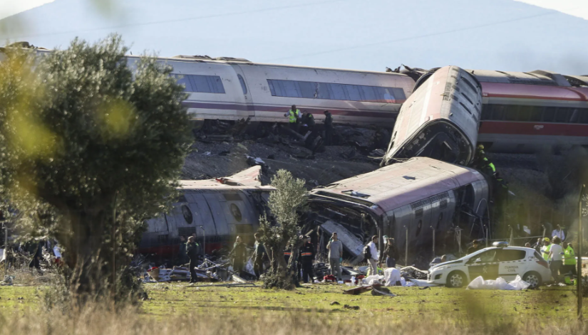 España: 64 muertos tras el choque de dos trenes de alta velocidad en Toledo