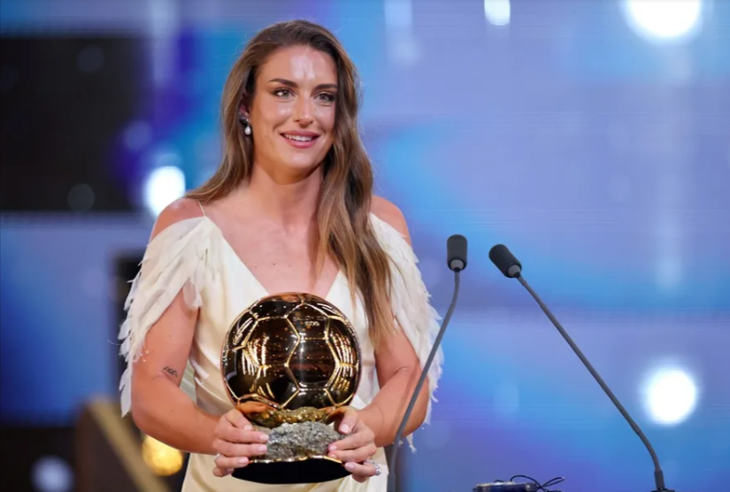 Alexia Putellas gana su tercer Balón de Oro